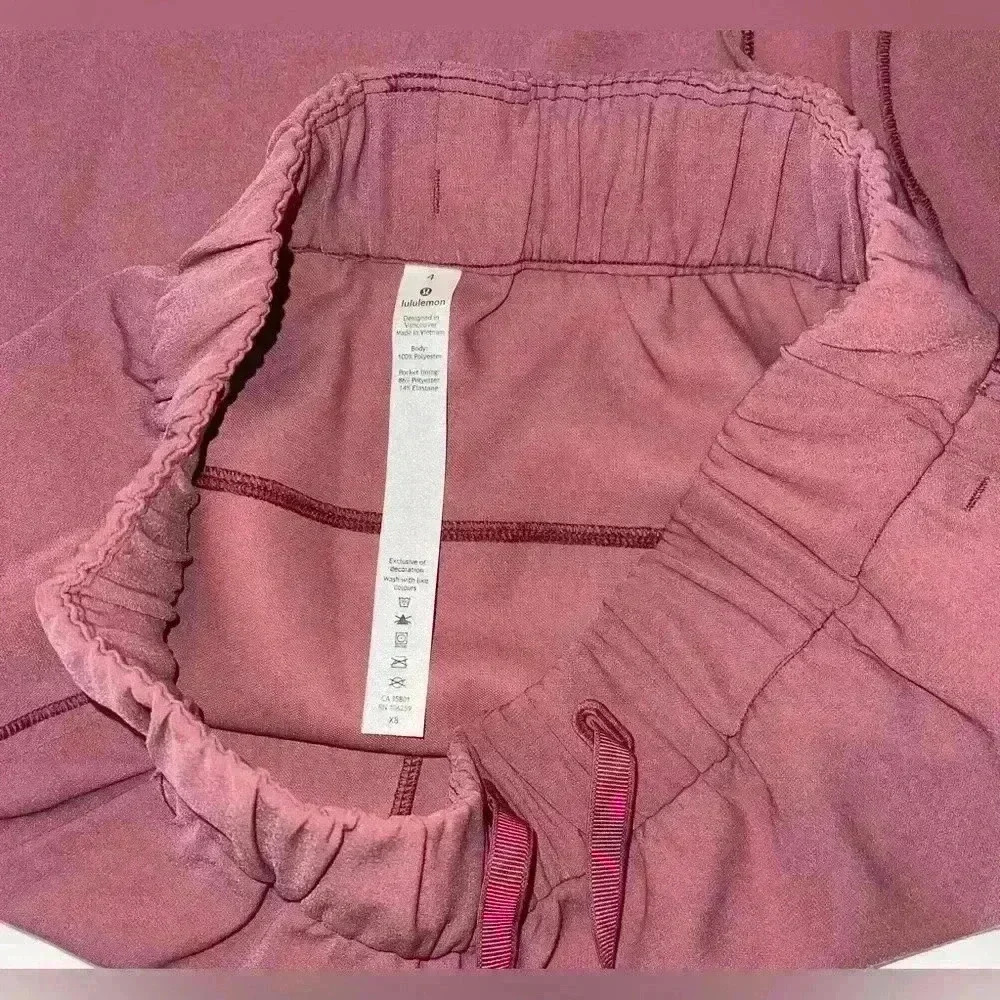 Lululemon On The Fly Skirt
Woven Misty Merlot  Rose Pink Size 4 - Picture 9 of 9